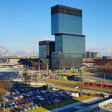 Apartament Korfantego Citycentre Z Widokiem Na Spodek Katoviçe Dış mekan fotoğraf