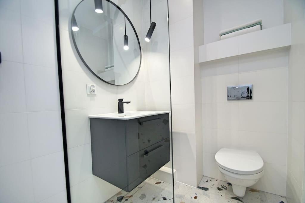 Apartament Korfantego Citycentre Z Widokiem Na Spodek Katoviçe Dış mekan fotoğraf